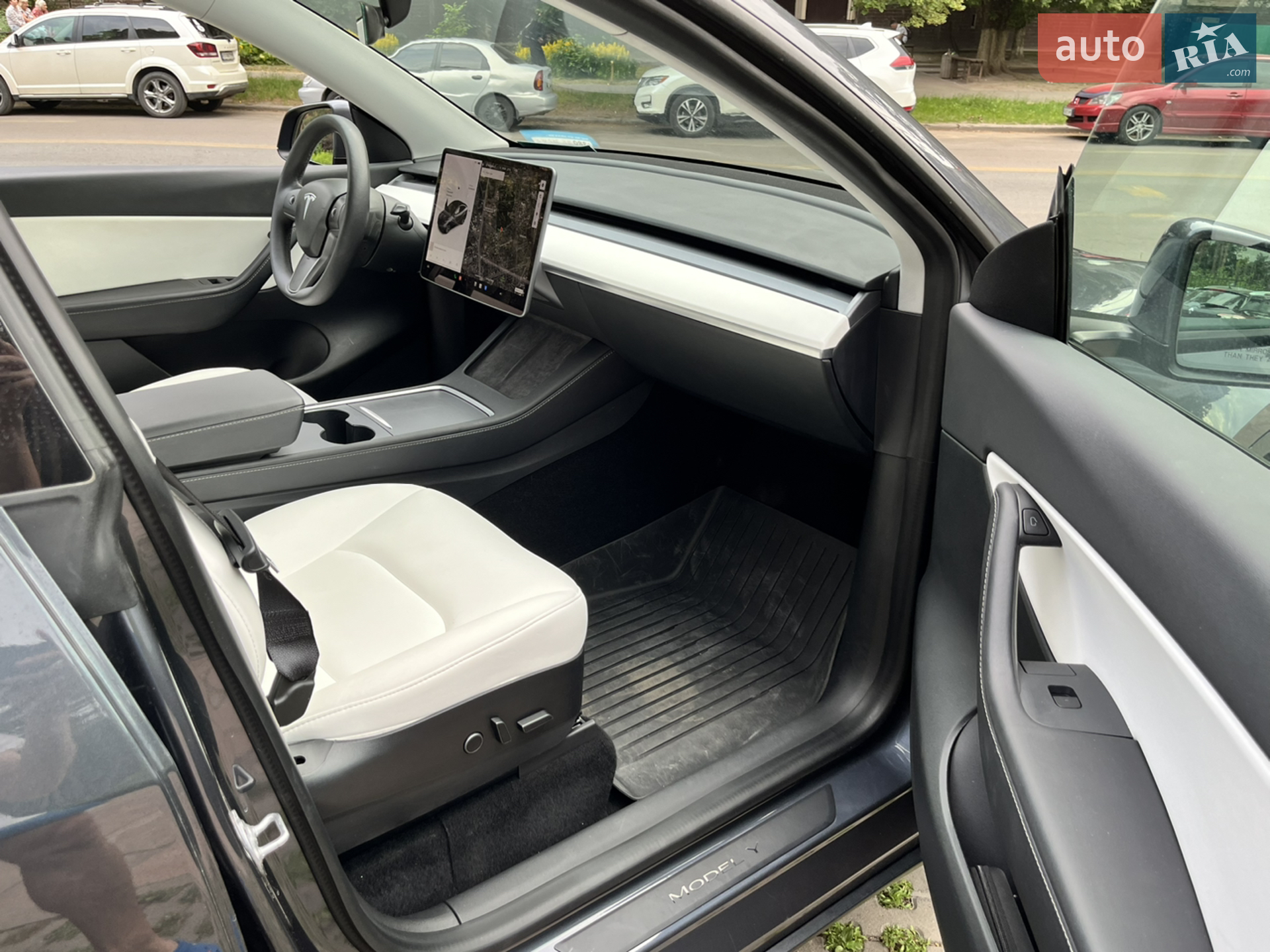2021 Tesla Model Y - мініатюра 23