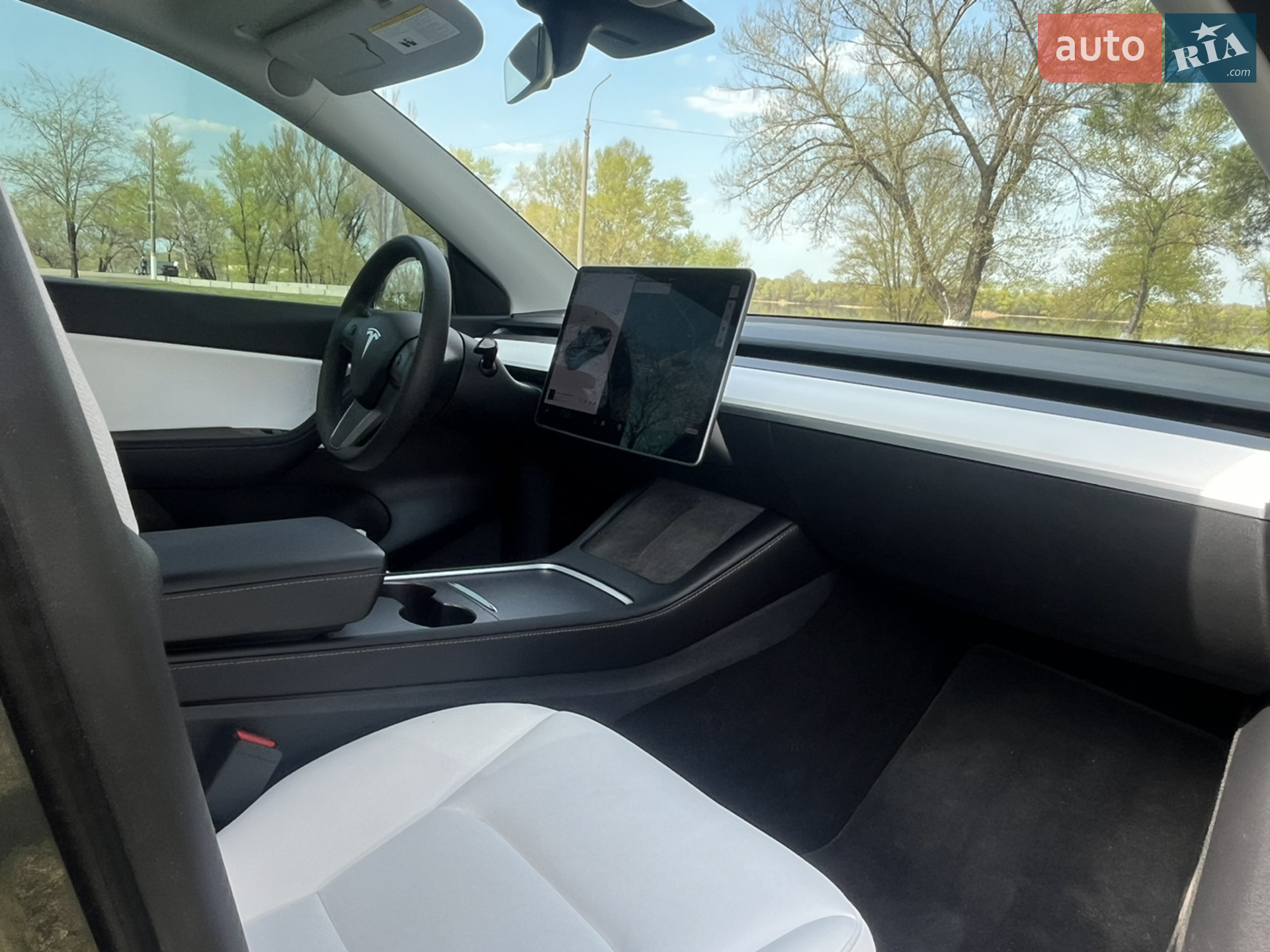 2022 Tesla Model Y - мініатюра 5