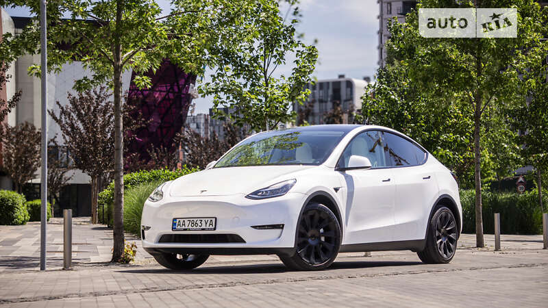 Внедорожник / Кроссовер Tesla Model Y 2021 в Киеве