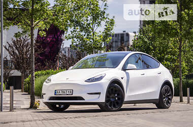 Tesla Model Y 2021