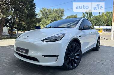 Tesla Model Y 2021