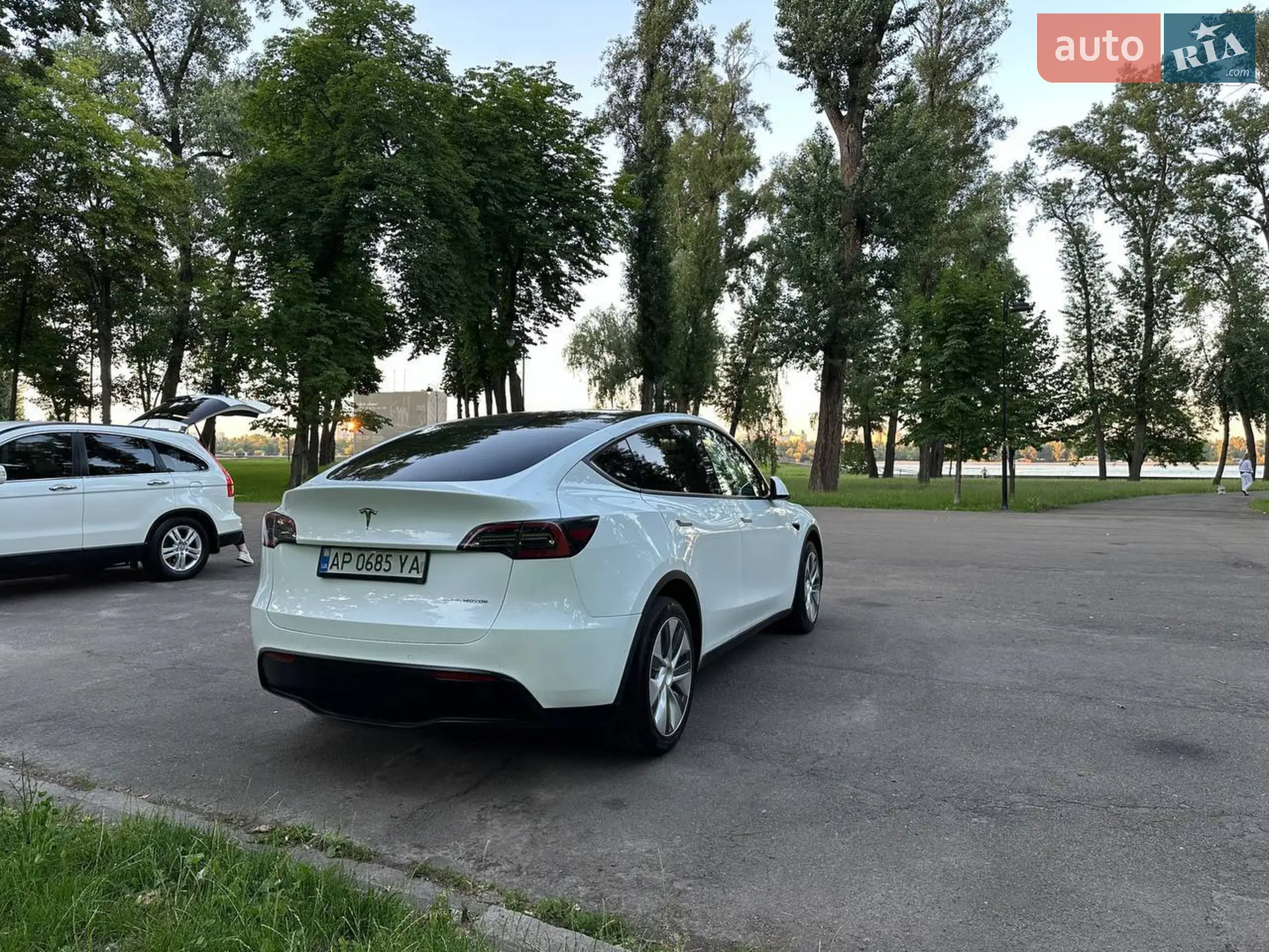 2022 Tesla Model Y - мініатюра 5