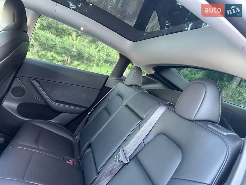 Внедорожник / Кроссовер Tesla Model Y 2022 в Киеве фото 13 Внедорожник / Кроссовер Tesla Model Y 2022 в Киеве