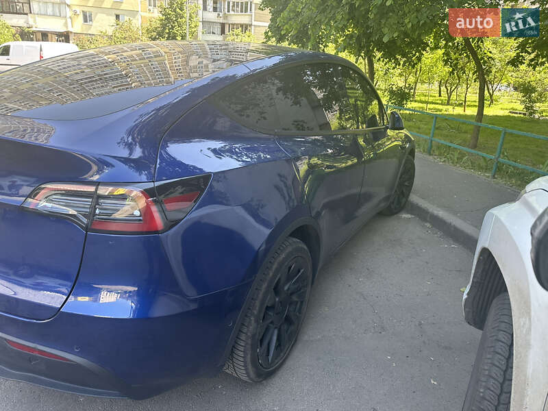 Внедорожник / Кроссовер Tesla Model Y 2022 в Киеве