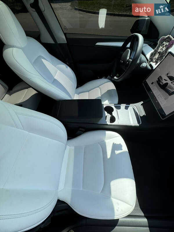 Внедорожник / Кроссовер Tesla Model Y 2022 в Каменском
