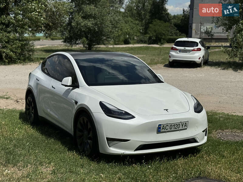 Tesla Model Y 2022