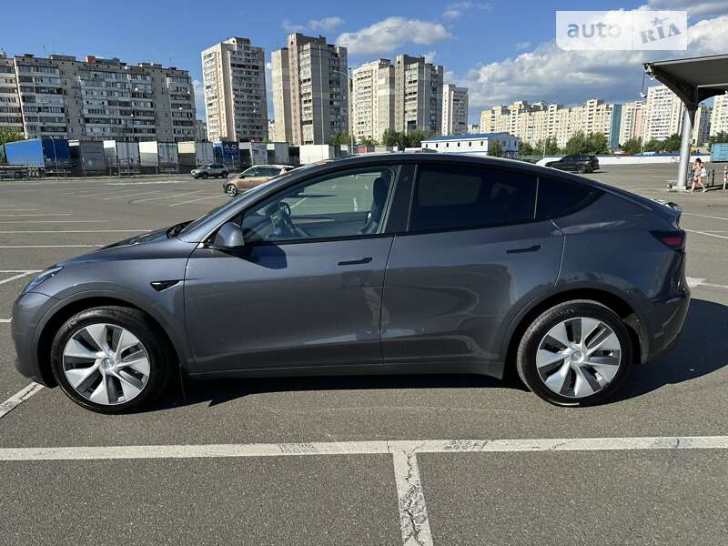 Tesla Model Y 2022