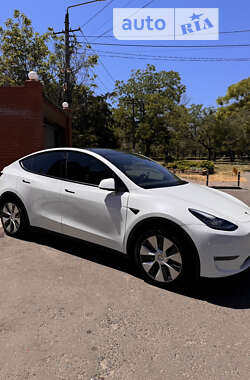 Внедорожник / Кроссовер Tesla Model Y 2022 в 