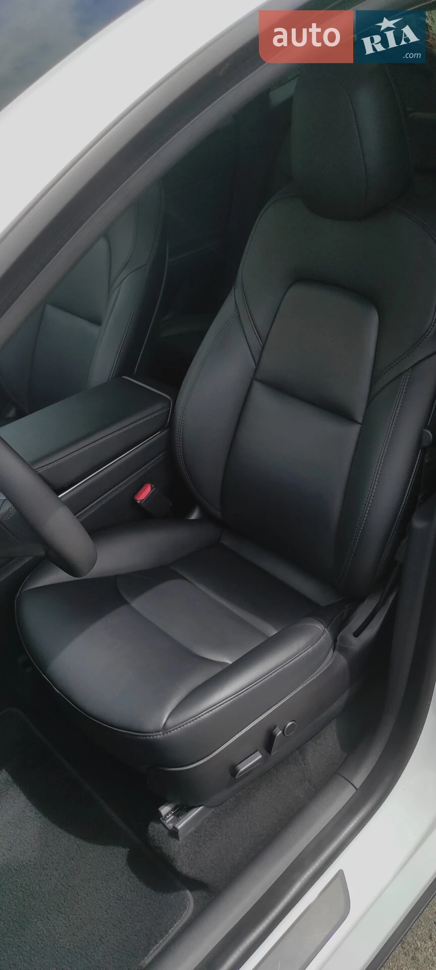 2020 Tesla Model Y - мініатюра 32