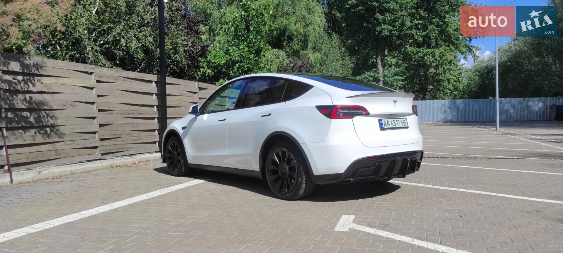 2020 Tesla Model Y - мініатюра 23