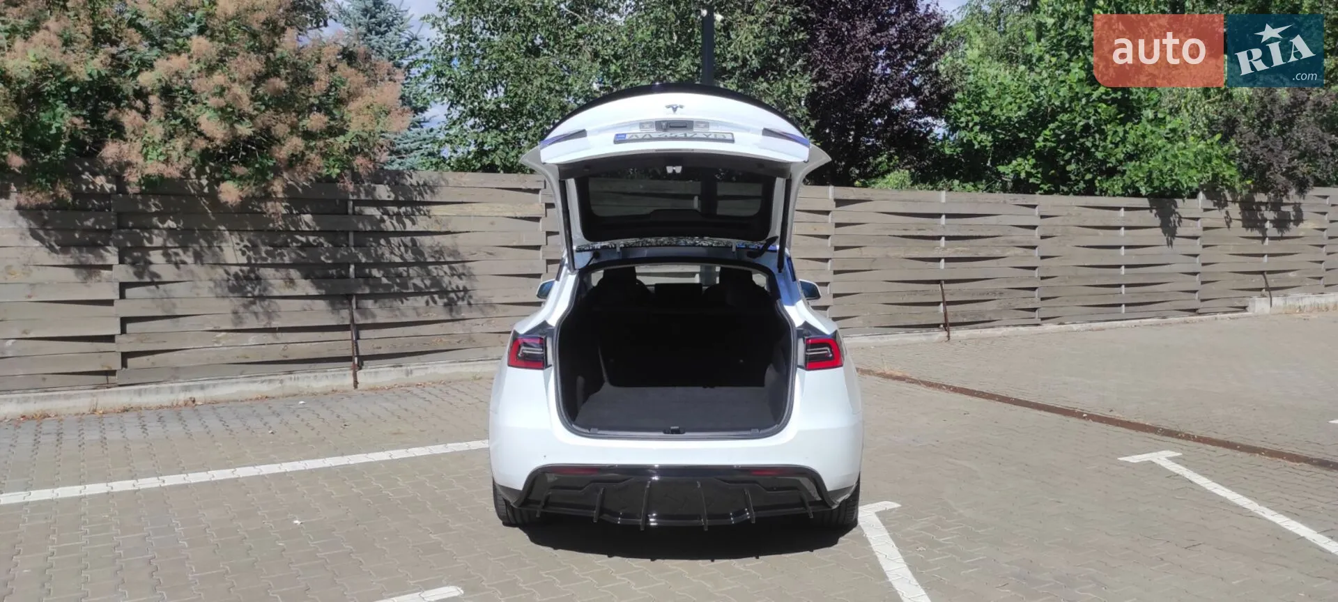 2020 Tesla Model Y - мініатюра 29