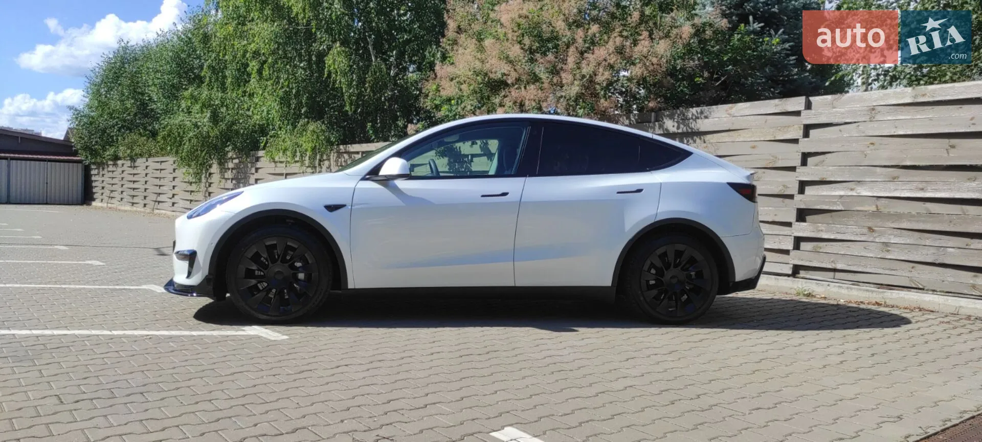 2020 Tesla Model Y - мініатюра 9