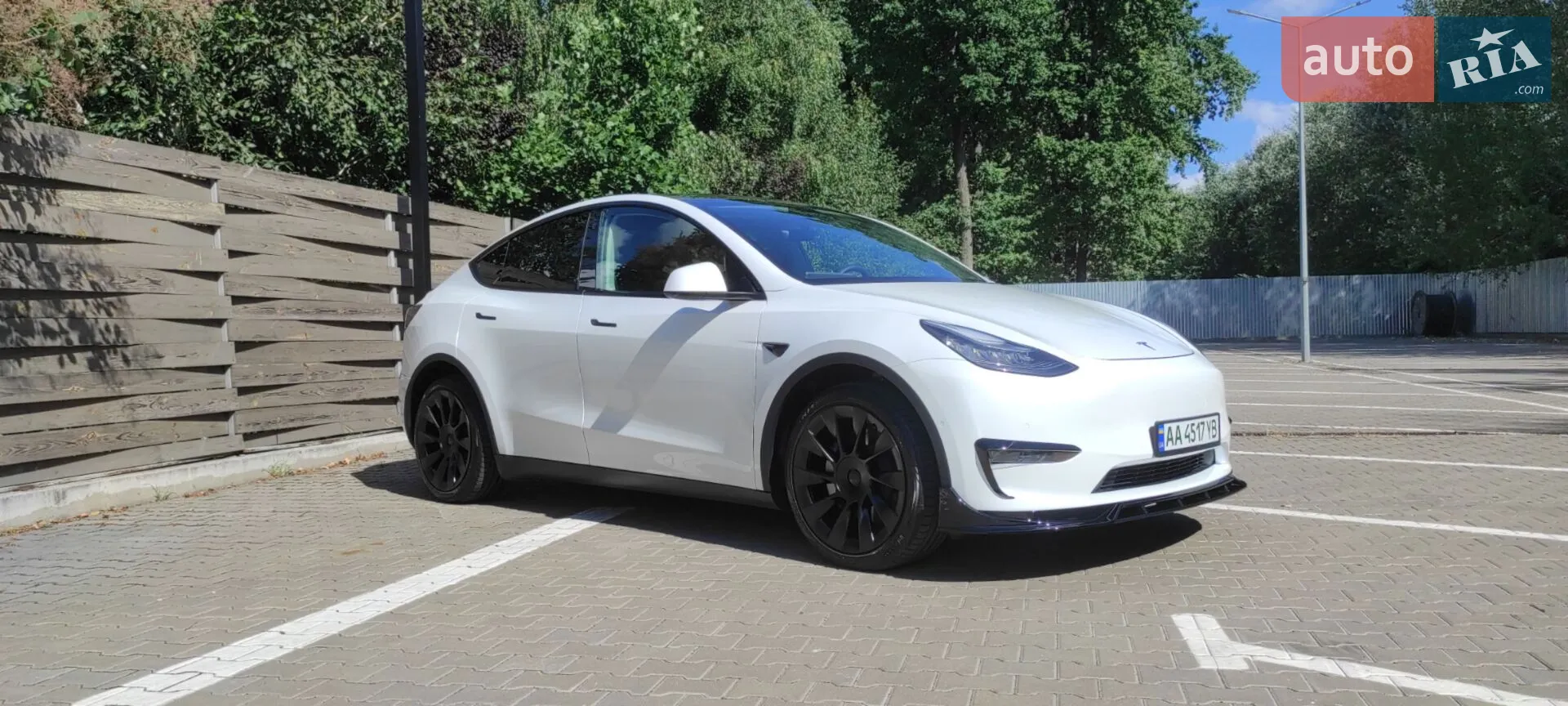 2020 Tesla Model Y - мініатюра 8