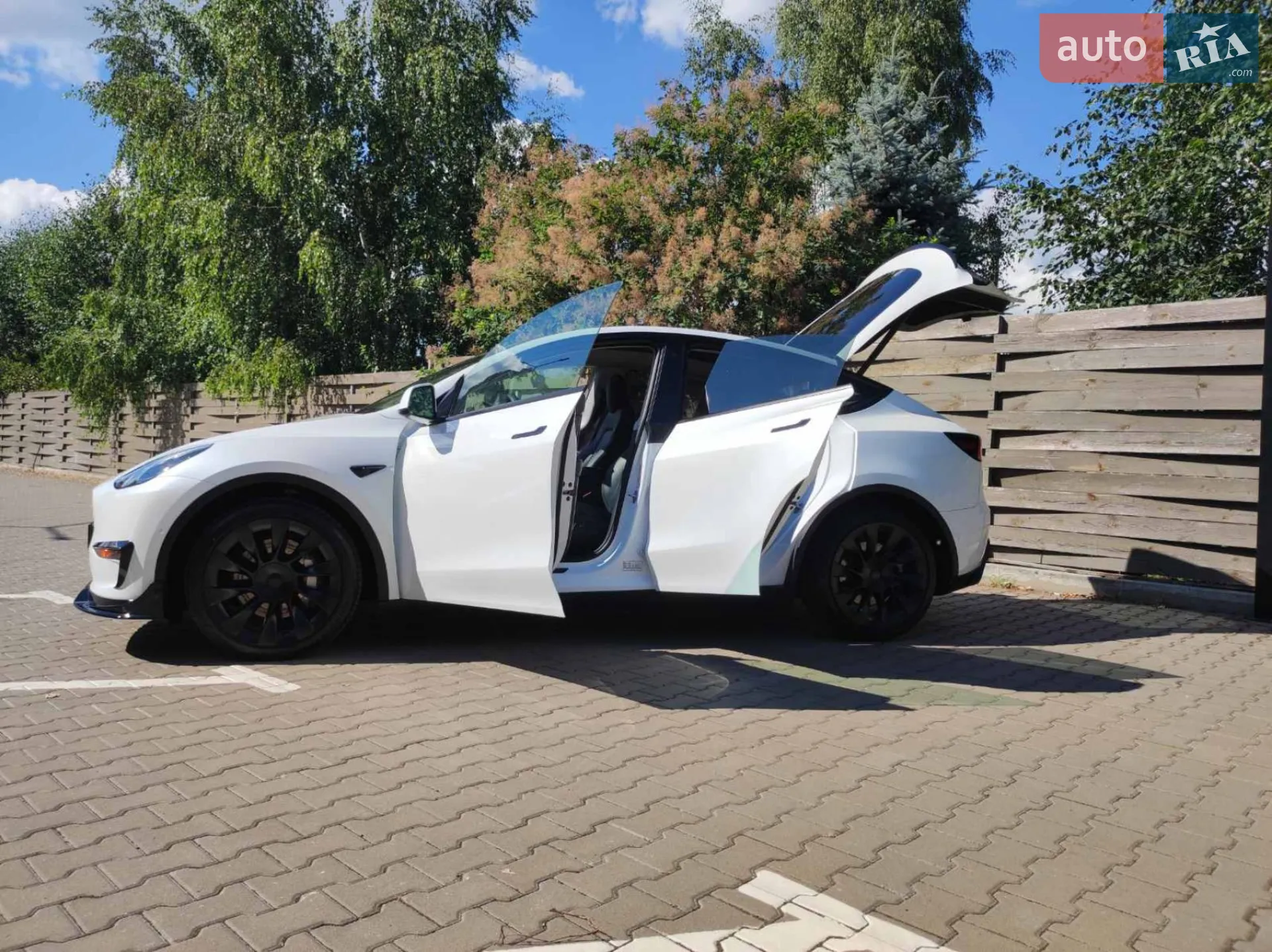 2020 Tesla Model Y - мініатюра 13