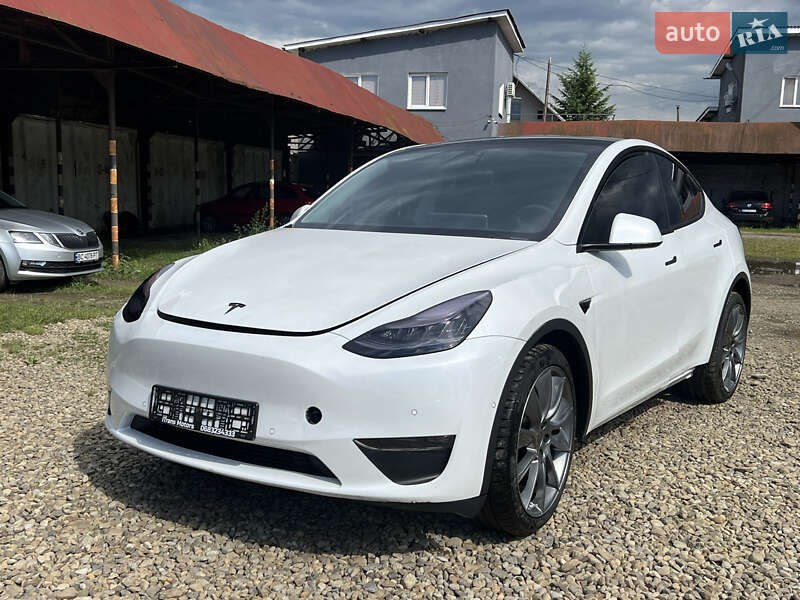 Позашляховик / Кросовер Tesla Model Y 2020 в Стрию