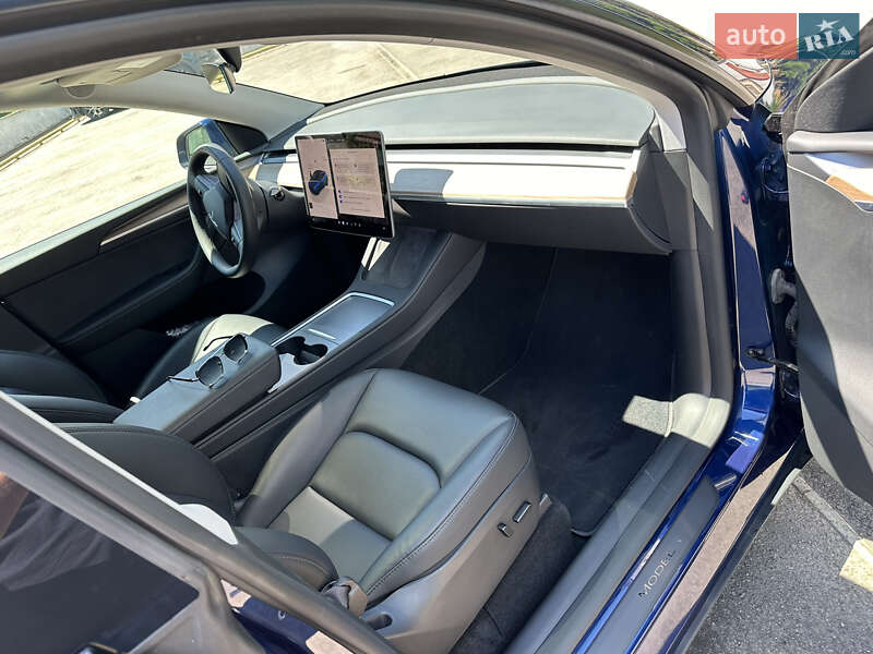 Внедорожник / Кроссовер Tesla Model Y 2023 в Полтаве