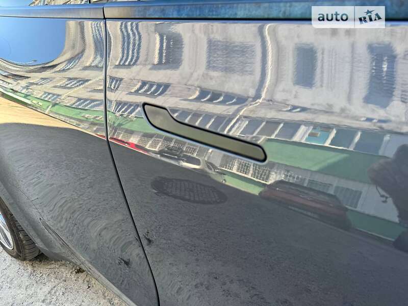 Внедорожник / Кроссовер Tesla Model Y 2021 в Белой Церкви