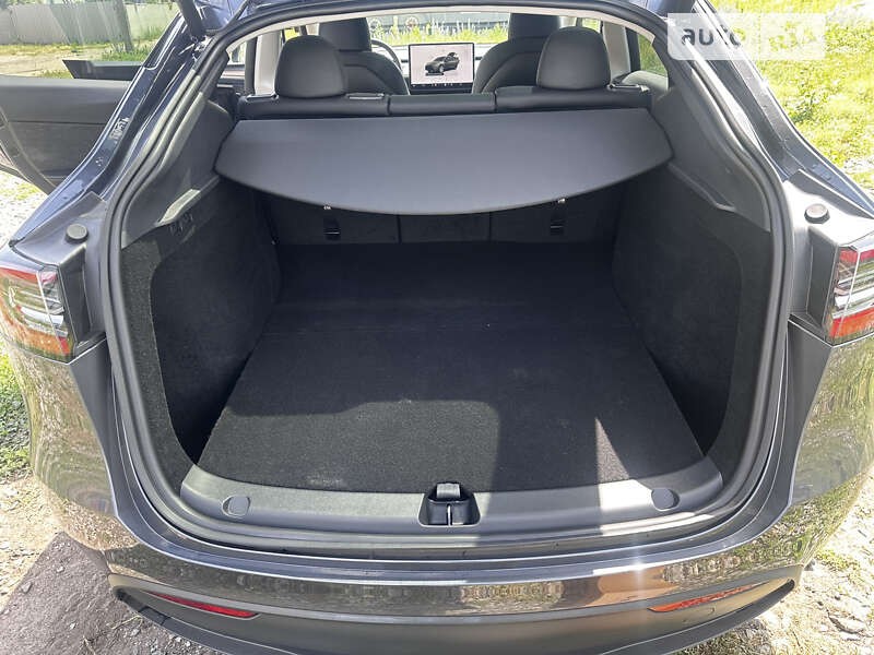Внедорожник / Кроссовер Tesla Model Y 2023 в Черкассах