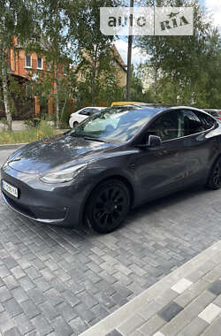 Tesla Model Y 2021