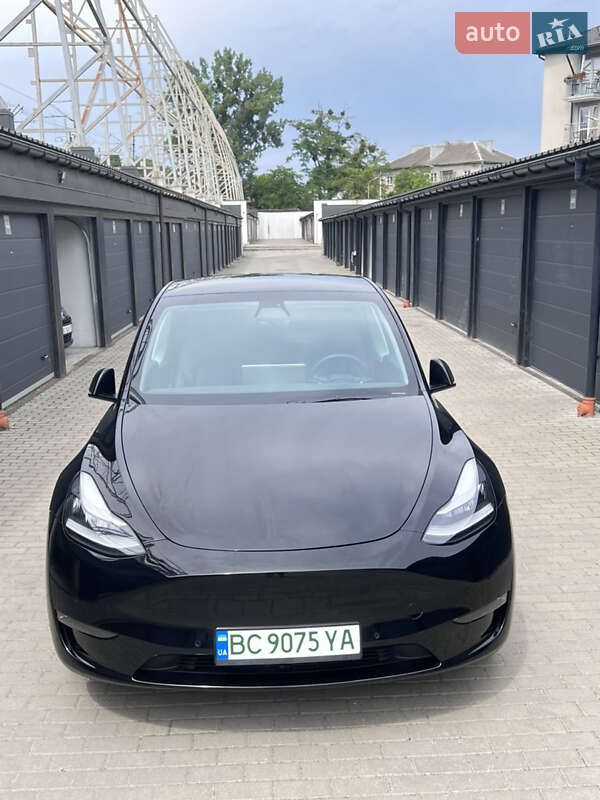 Позашляховик / Кросовер Tesla Model Y 2022 в Львові фото 2 Позашляховик / Кросовер Tesla Model Y 2022 в Львові