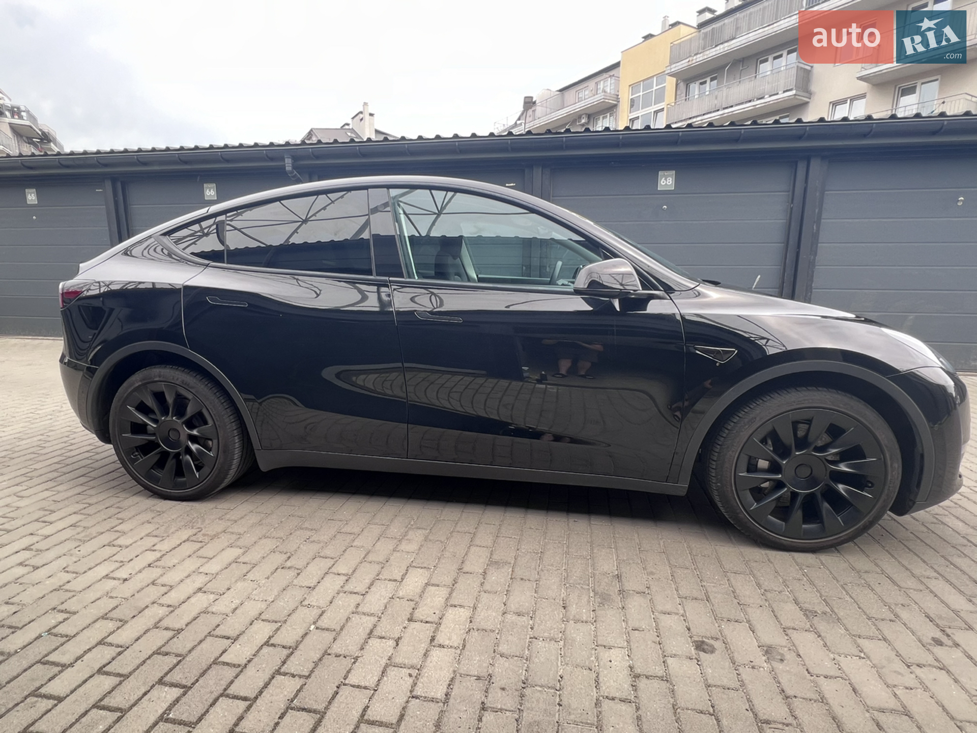 2022 Tesla Model Y - мініатюра 3