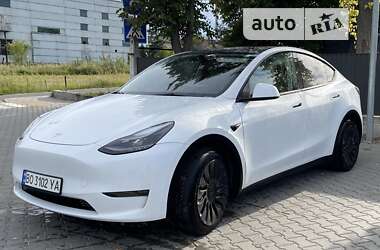 Внедорожник / Кроссовер Tesla Model Y 2023 в Львове