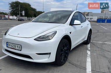 Tesla Model Y 2022