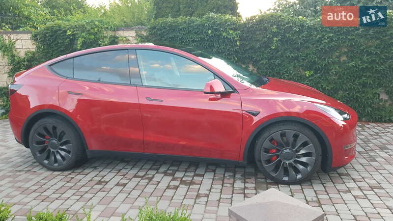 Позашляховик / Кросовер Tesla Model Y 2020 в Києві