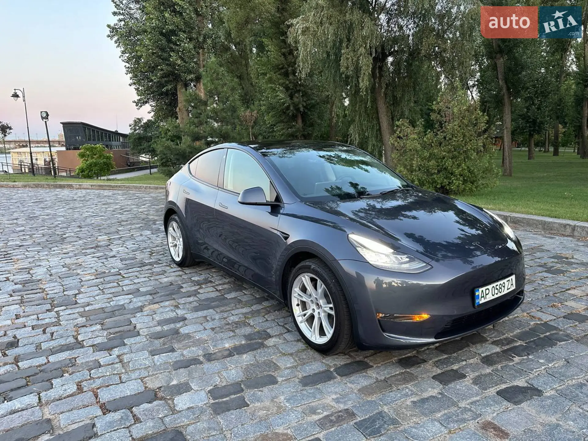 2023 Tesla Model Y - мініатюра 2