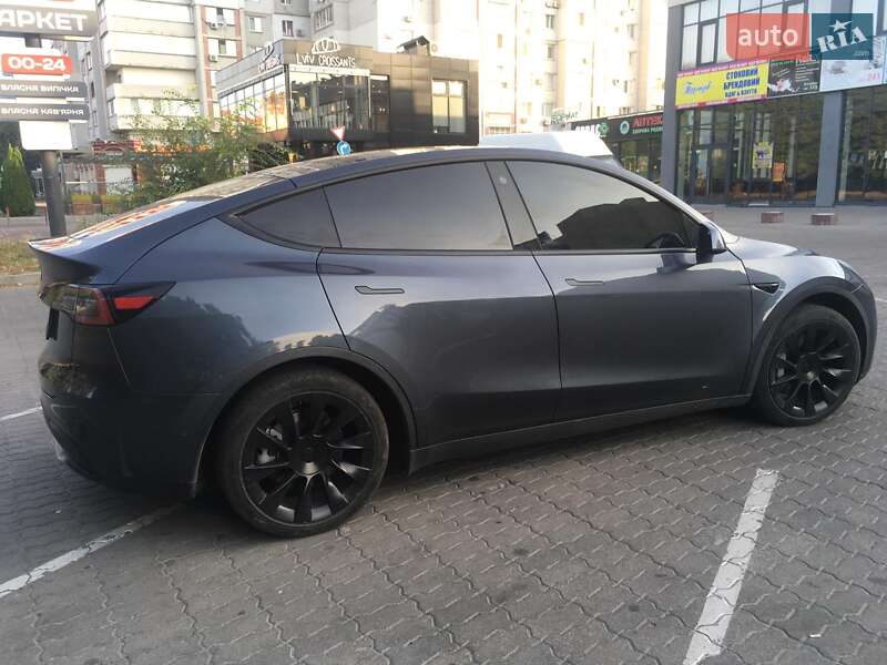 Позашляховик / Кросовер Tesla Model Y 2021 в Черкасах