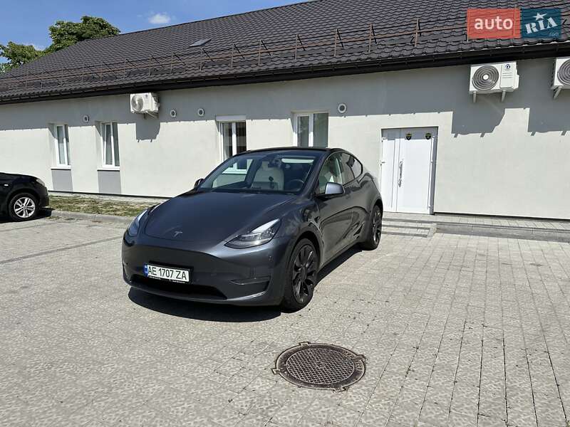 Tesla Model Y 2020
