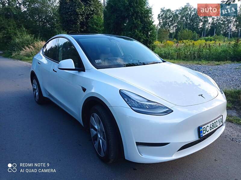 Внедорожник / Кроссовер Tesla Model Y 2023 в Львове