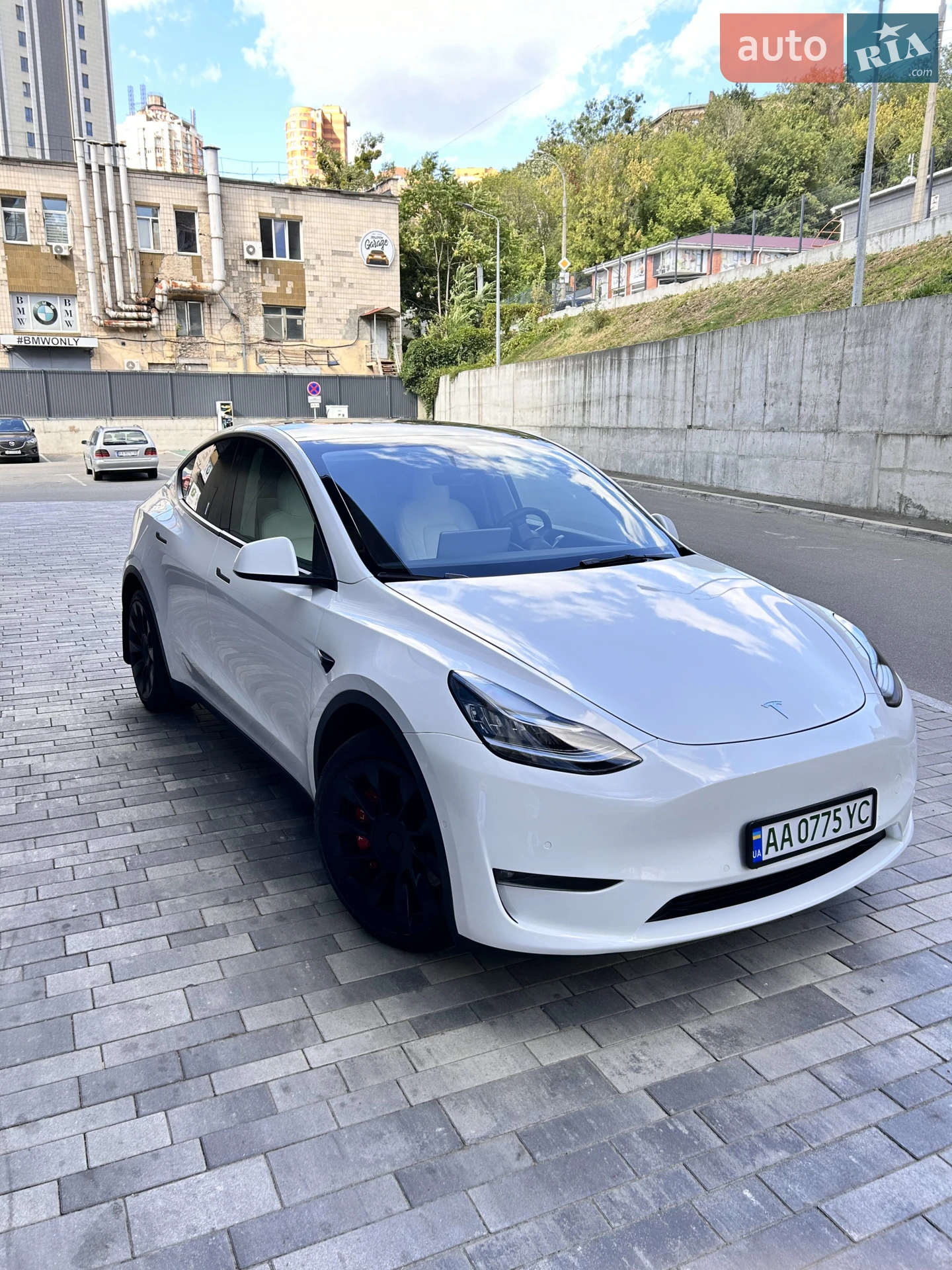 2022 Tesla Model Y - мініатюра 2