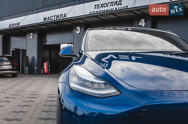 Внедорожник / Кроссовер Tesla Model Y 2020 в 