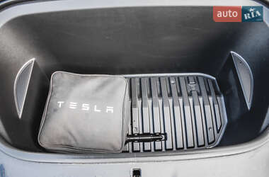 Внедорожник / Кроссовер Tesla Model Y 2020 в 