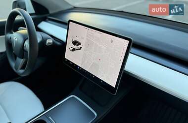 Внедорожник / Кроссовер Tesla Model Y 2021 в Львове