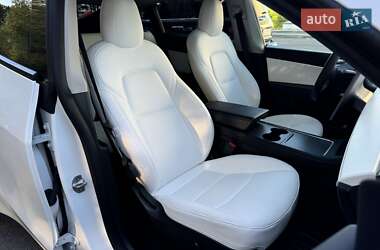 Внедорожник / Кроссовер Tesla Model Y 2021 в 