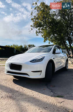 Tesla Model Y 2022