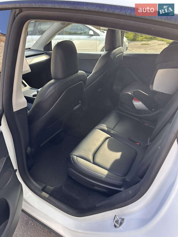 Внедорожник / Кроссовер Tesla Model Y 2022 в Черкассах фото 11 Внедорожник / Кроссовер Tesla Model Y 2022 в Черкассах