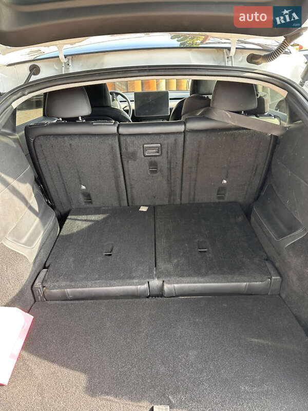 Внедорожник / Кроссовер Tesla Model Y 2022 в Черкассах фото 12 Внедорожник / Кроссовер Tesla Model Y 2022 в Черкассах