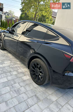 Внедорожник / Кроссовер Tesla Model Y 2021 в Дрогобыче