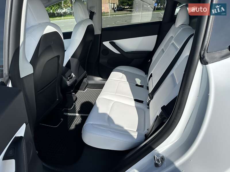 Внедорожник / Кроссовер Tesla Model Y 2022 в Кропивницком