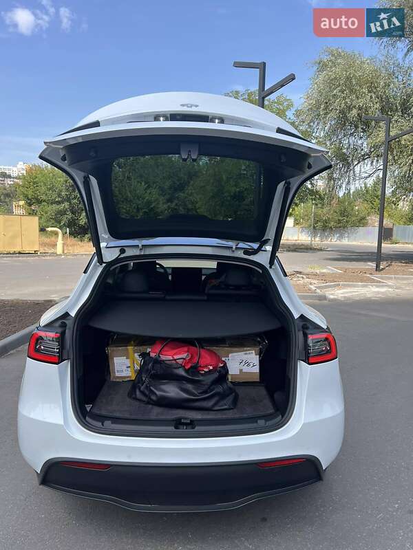 Внедорожник / Кроссовер Tesla Model Y 2022 в Днепре фото 9 Внедорожник / Кроссовер Tesla Model Y 2022 в Днепре