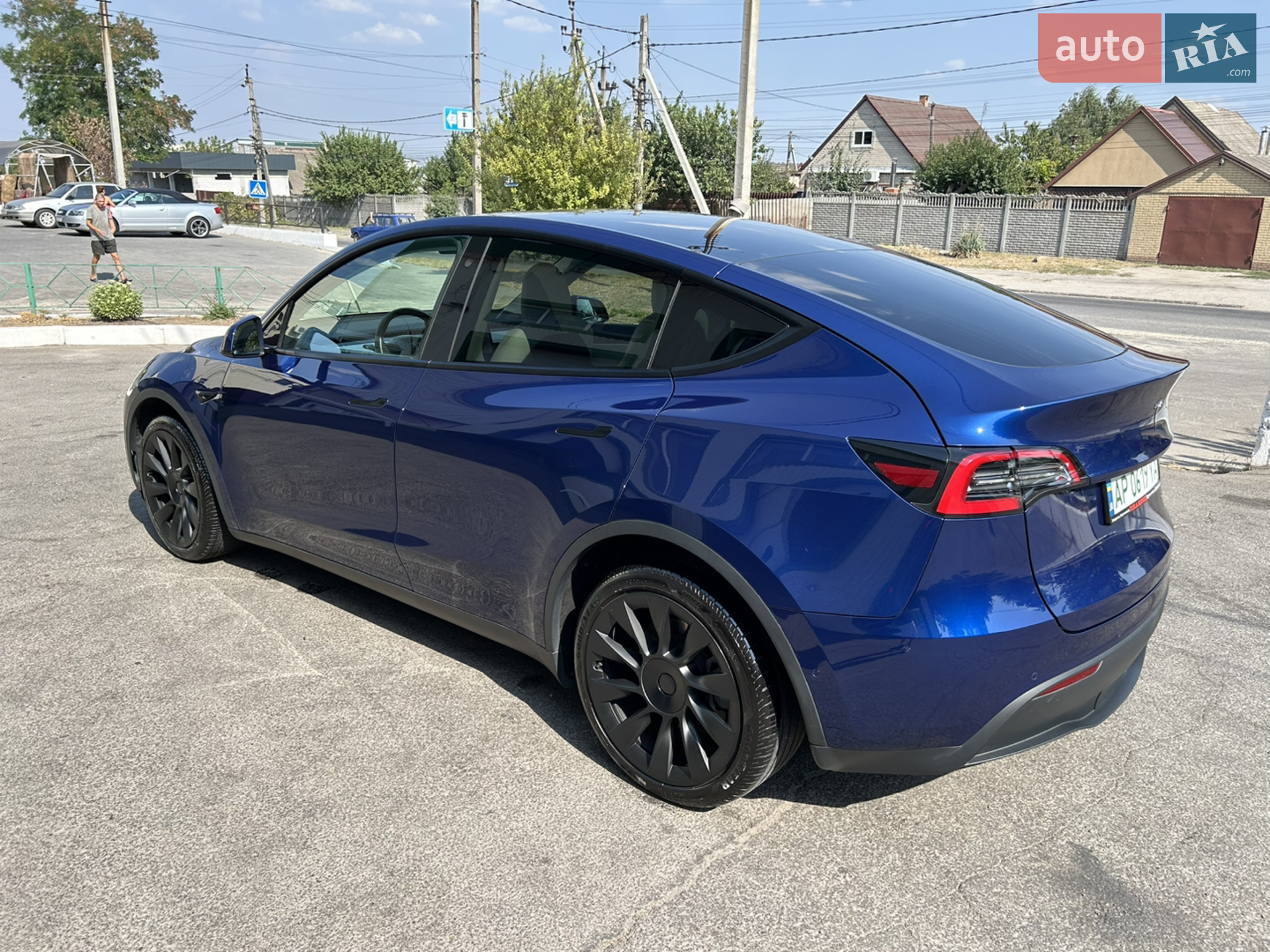 2020 Tesla Model Y - мініатюра 3