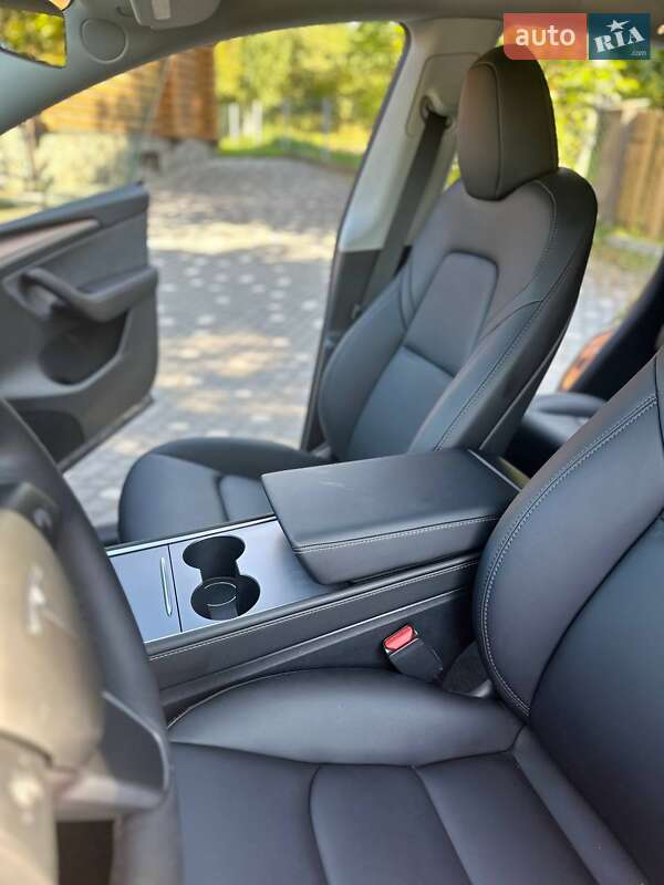 Внедорожник / Кроссовер Tesla Model Y 2023 в Львове фото 9 Внедорожник / Кроссовер Tesla Model Y 2023 в Львове