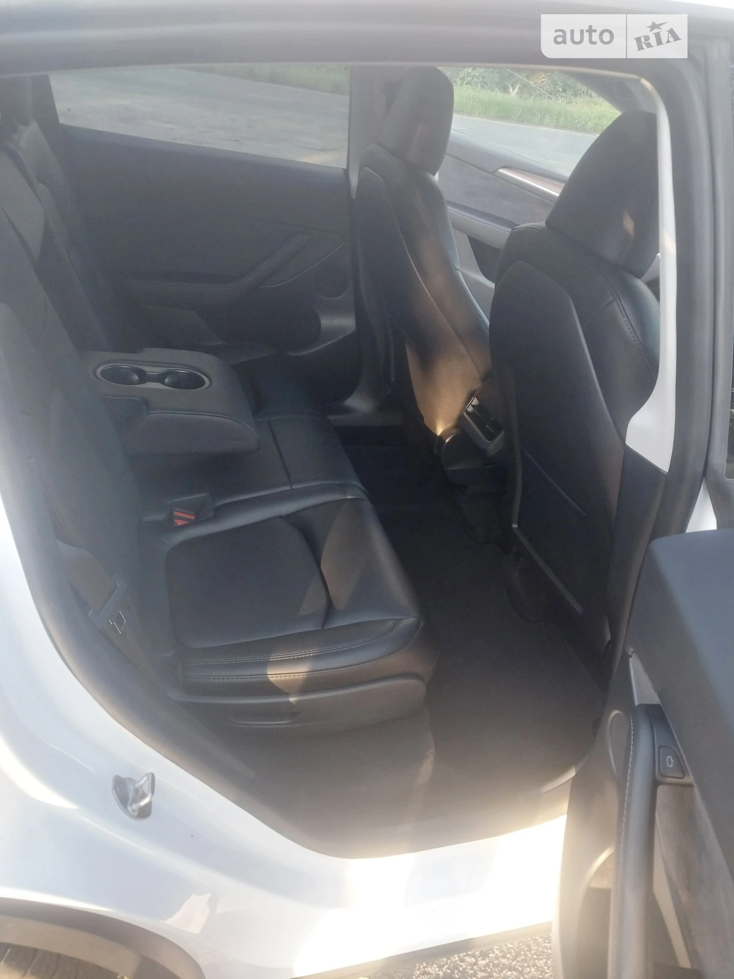 2023 Tesla Model Y - мініатюра 9