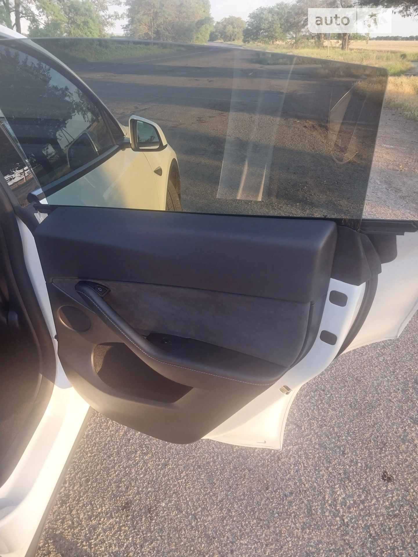 2023 Tesla Model Y - мініатюра 10