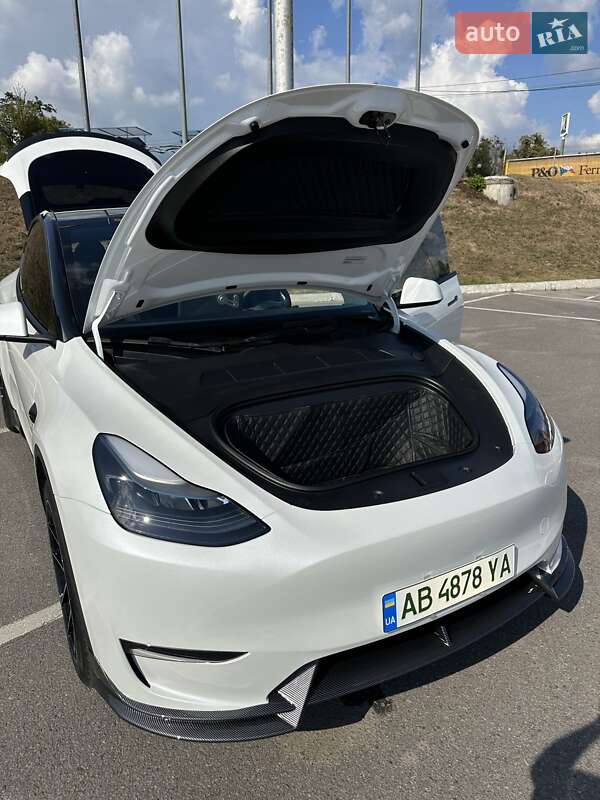 Внедорожник / Кроссовер Tesla Model Y 2023 в Виннице