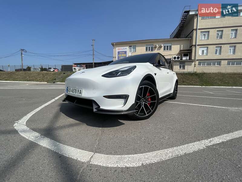 Внедорожник / Кроссовер Tesla Model Y 2023 в Виннице