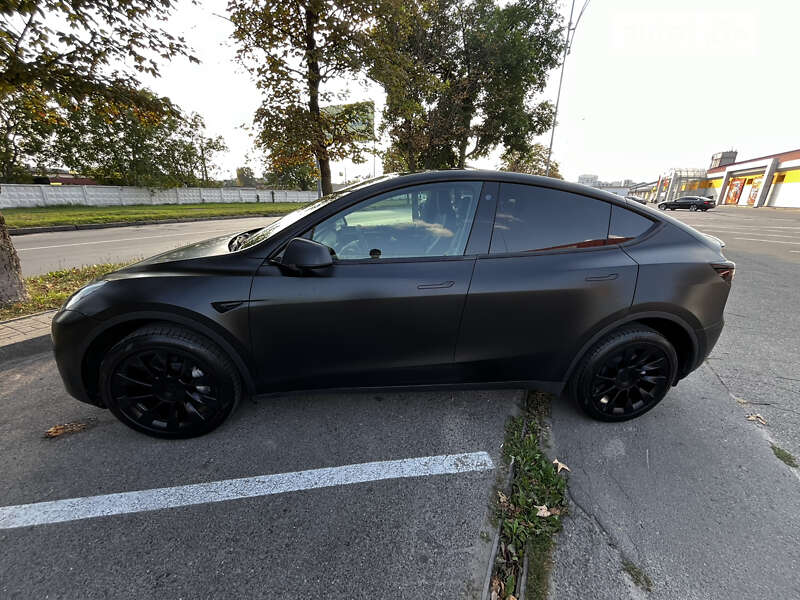 Внедорожник / Кроссовер Tesla Model Y 2023 в Львове